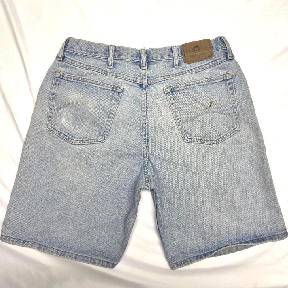 wrangler vintage y2k light wash distressed denim shorts jorts size 34”